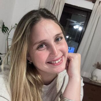 Babysitter Gold Coast: Maria Emilia