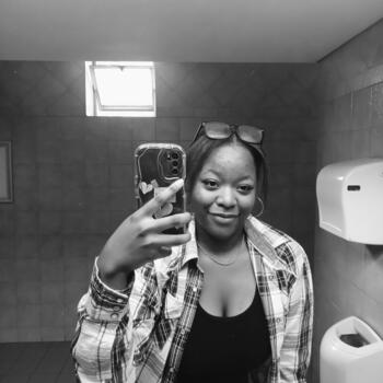 Babysitter in Germiston: Salem