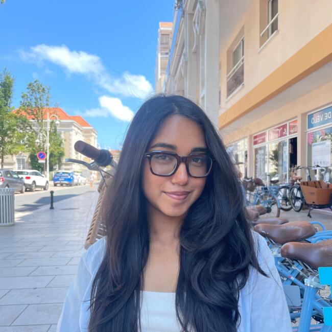 Nanny in Bordeaux: Pallavi