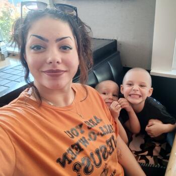 Babysitting job in Virginia Beach: babysitting job Angelene
