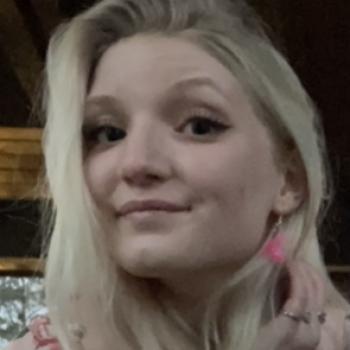 Babysitter in Peachtree City: Alexis