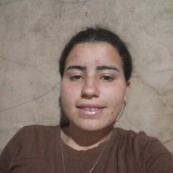 Babysitter São José dos Pinhais: Kauane