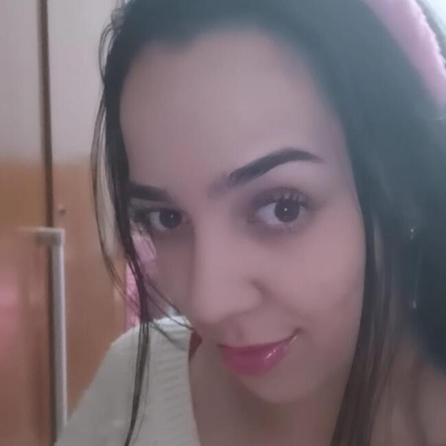 Babá em Uberaba: Larissa