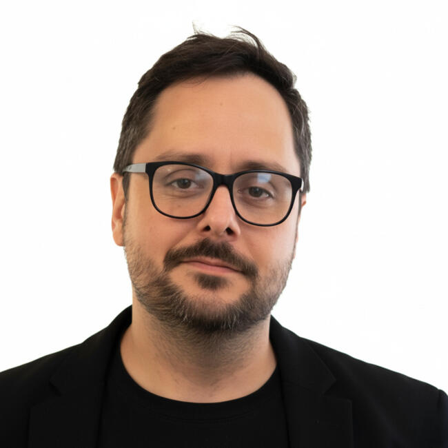 Babysitting job in Valinhos: Victor