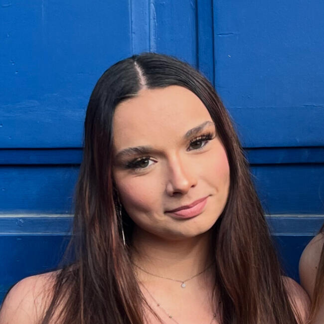 Babysitter in Meillon: Margot