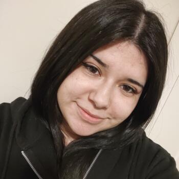 Babysitter in Dieppe: Elizabeth