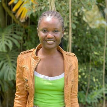 Nanny in Dubai: Violet