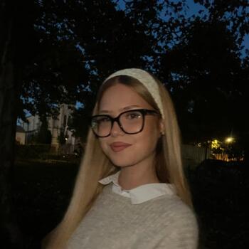 Babysitter in Marguerittes: Lucie