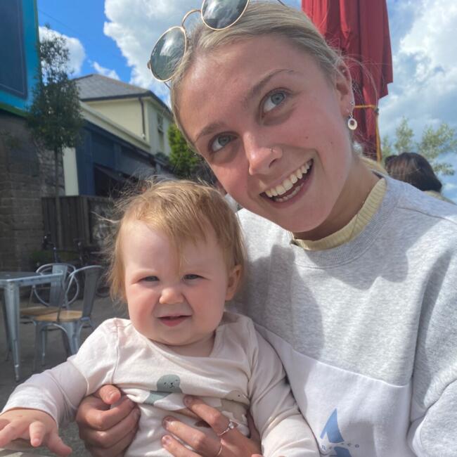 Babysitter in London: Emma