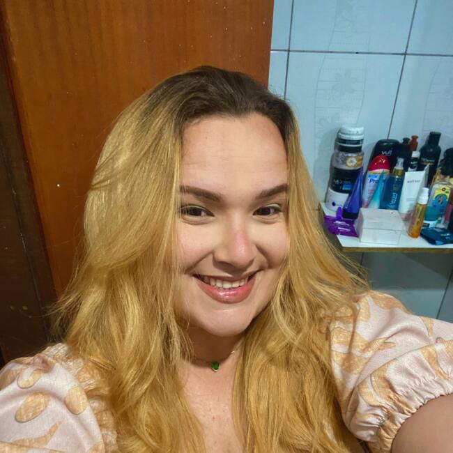 Babá em Itajaí: Jhennifer