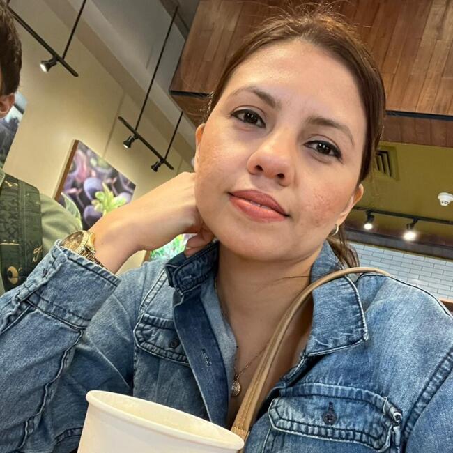 Babysitter in Seville: Liseth