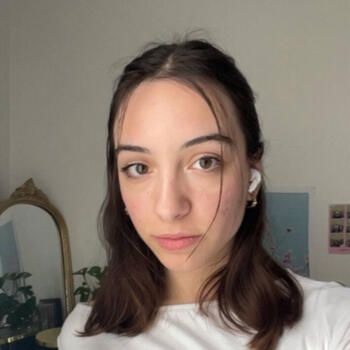 Babysitting job in Chasse-sur-Rhône: babysitting job Lou