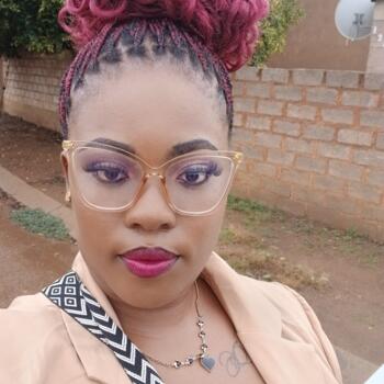 Babysitter in Pretoria: Zandile