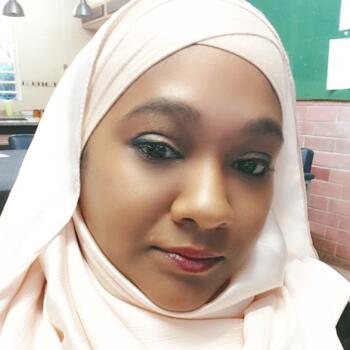 Childminder job in Phoenix: babysitting job Zakiya
