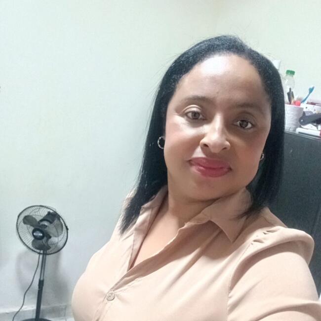 Babysitter in Dunedin: Martha Cecilia