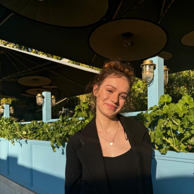 Babysitter in Paris: Philly