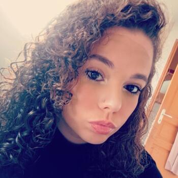 Babysitter in Reignac-sur-Indre: Kayliah