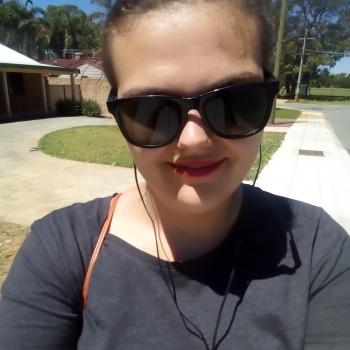 Babysitter Mandurah: Jasmine