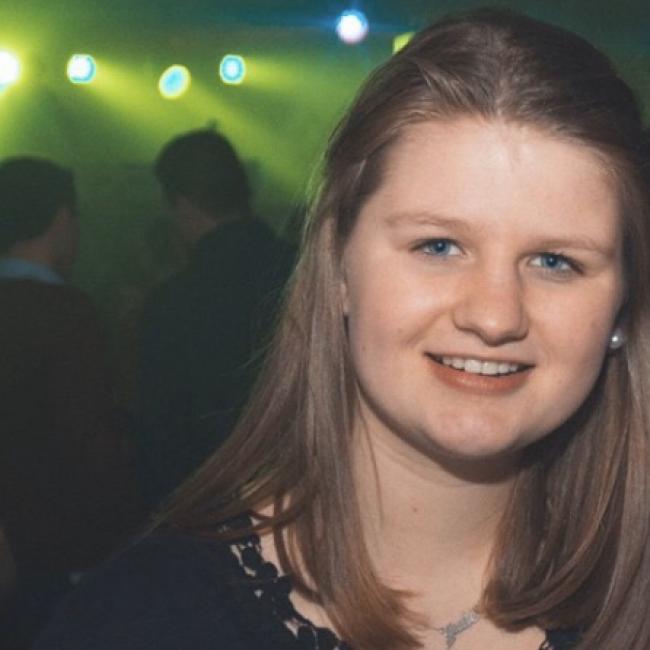 Babysitter in Bruges: Julie Goethals