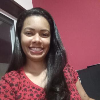 Babysitter em Vila Nova de Gaia: Denise