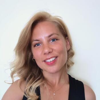 Babysitter em Porto: Dina