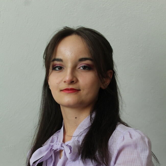 Babysitter in Montlouis-sur-Loire: Lucie