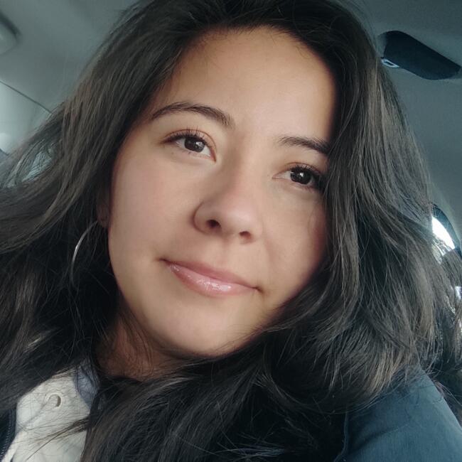 Baby-sitter in Courbevoie: Claudia Milena