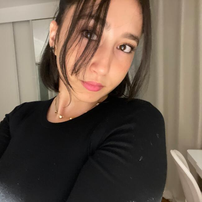 Babysitter in Charenton-le-Pont: Inés