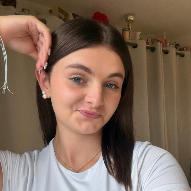 Babysitter in Saint-André-de-l'Eure: Gwendoline