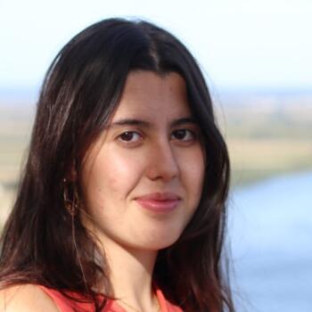 Babysitter in Santarém: Eva