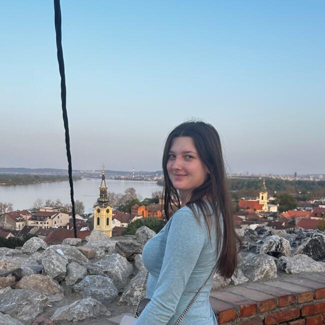 Babysitter in Belgrade: Helena