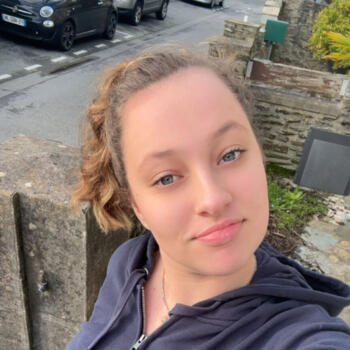 Babysitter in Cherbourg: Manon