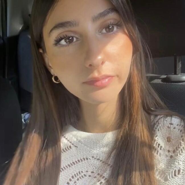 Babysitter in Jassans-Riottier: Meryem