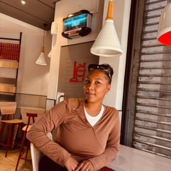 Babysitter Cape Town: Desmonay