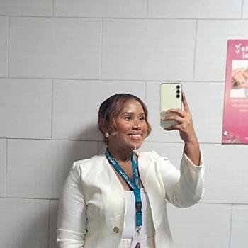 Niñera en Panamá: Esther