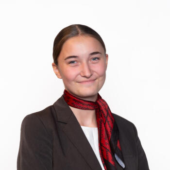 Babysitter in Bussy-Saint-Georges: Juliette