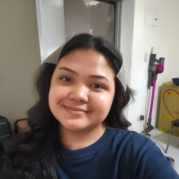 Babysitter in Taipei: Angela