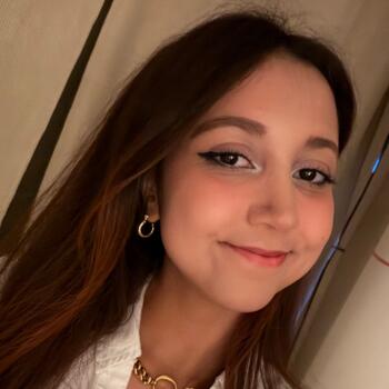 Babysitter The Hague: Razan