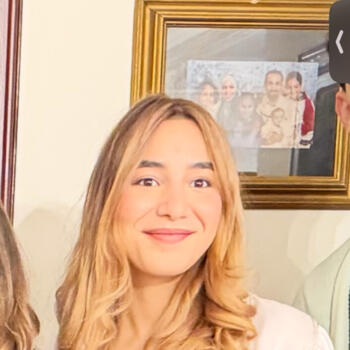 Babysitter Versailles: Douaa