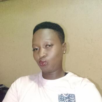 Babysitter Roodepoort: Maboitumelo