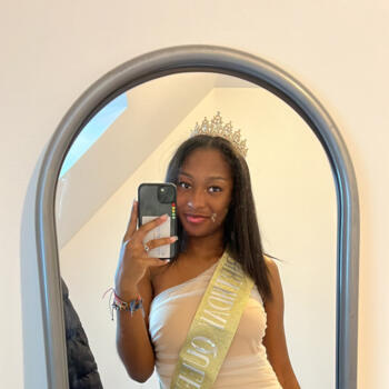 Babysitter Saint-Sauveur (Hauts-de-France): Léane