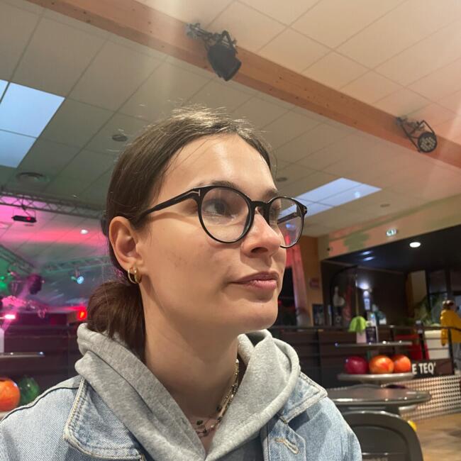 Babysitter in Luçon: Charlotte