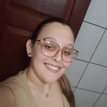 Babysitter in Balneário Arroio do Silva: Júlia