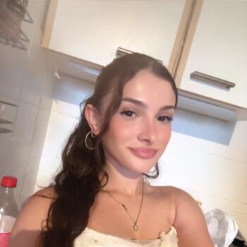 Nanny in Saint-Josse-ten-Noode: Estefania