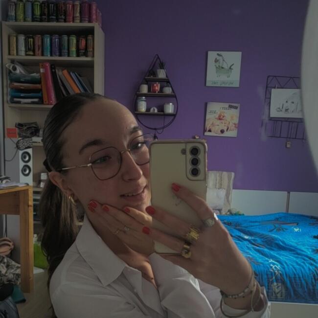 Babysitter in Trémentines: Jade