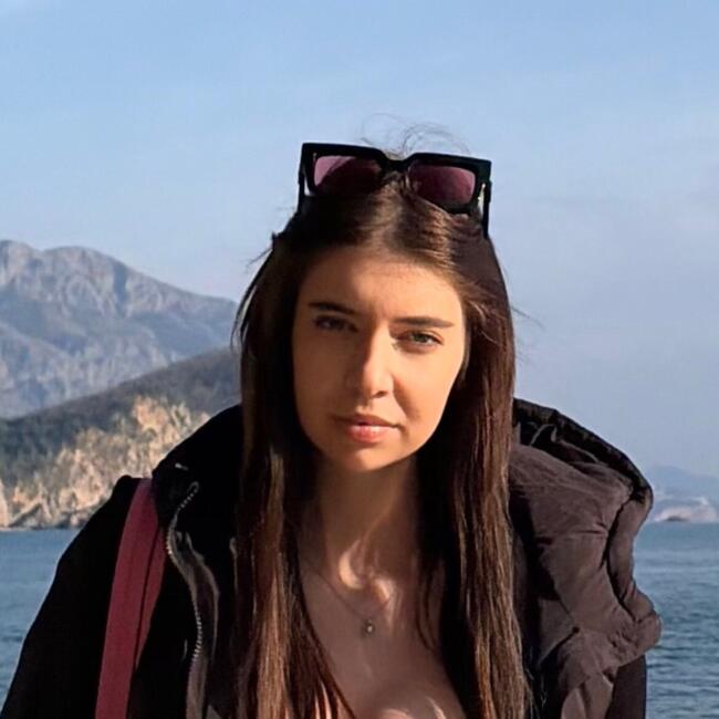 Babysitter in Budapest: Reni