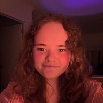 Babysitter in Auckland: Paige