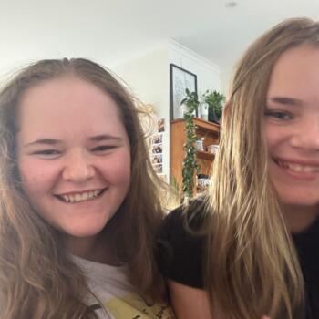 Babysitter in Auckland: Paige