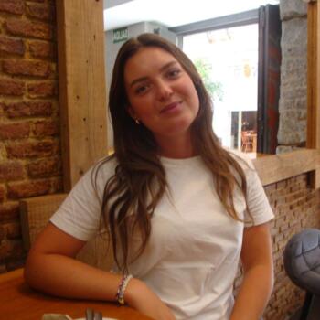 Babysitter στην περιοχή Mougins: Alexia