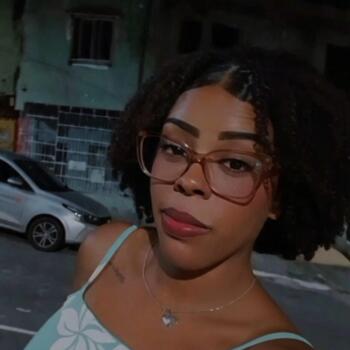 Babysitter Salvador: Alexandra Oliveira